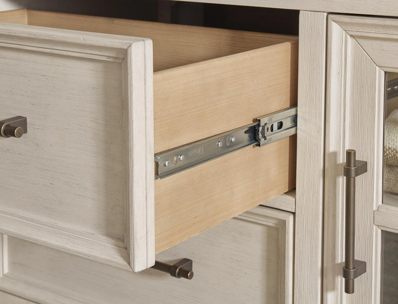 Shaybrock Bedroom Set