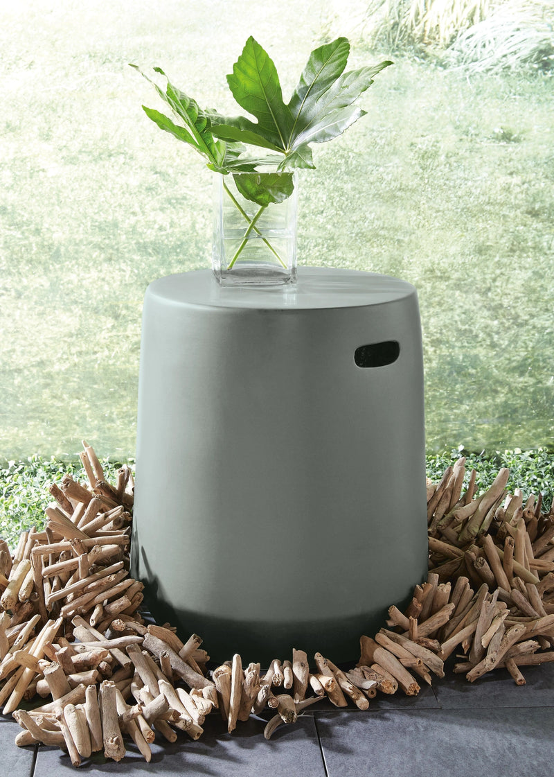Kalmunds Stool