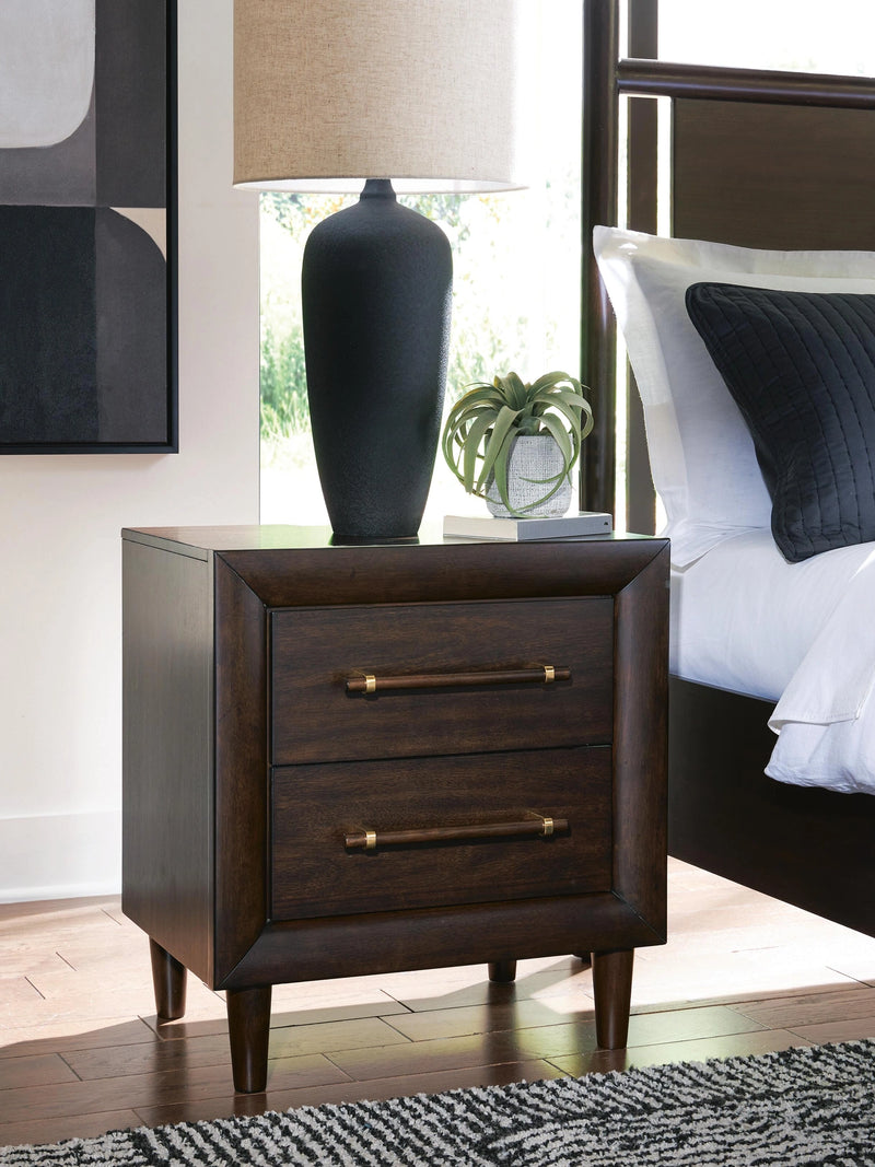 Dantenton Nightstand