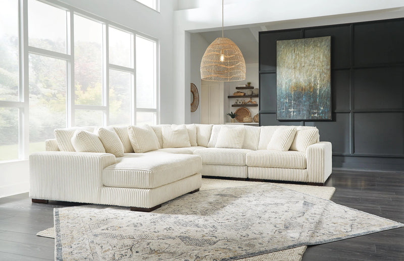 Lindyn Living Room Set