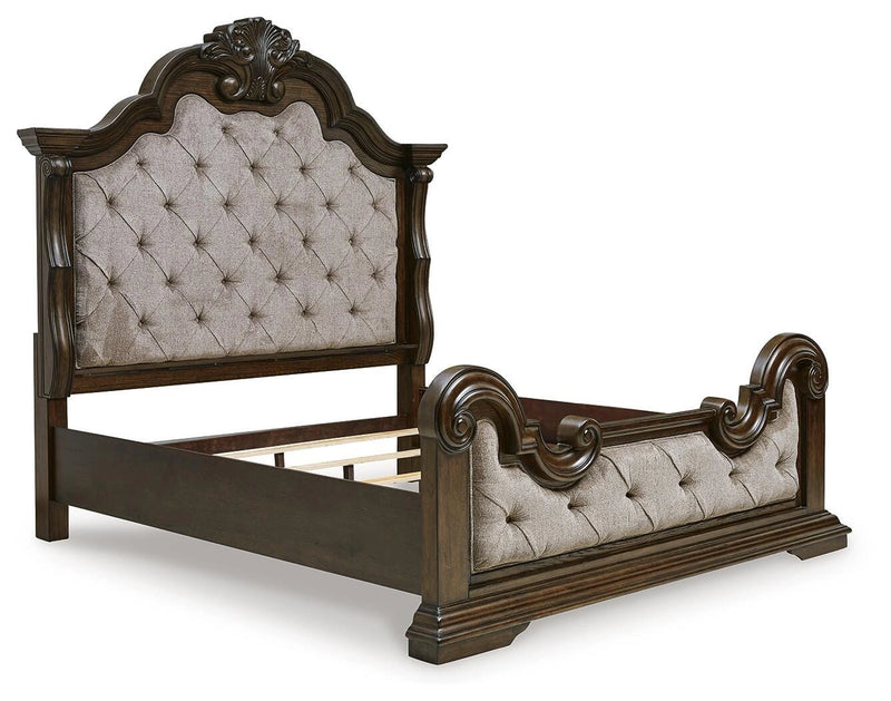 Maylee Bedroom Set