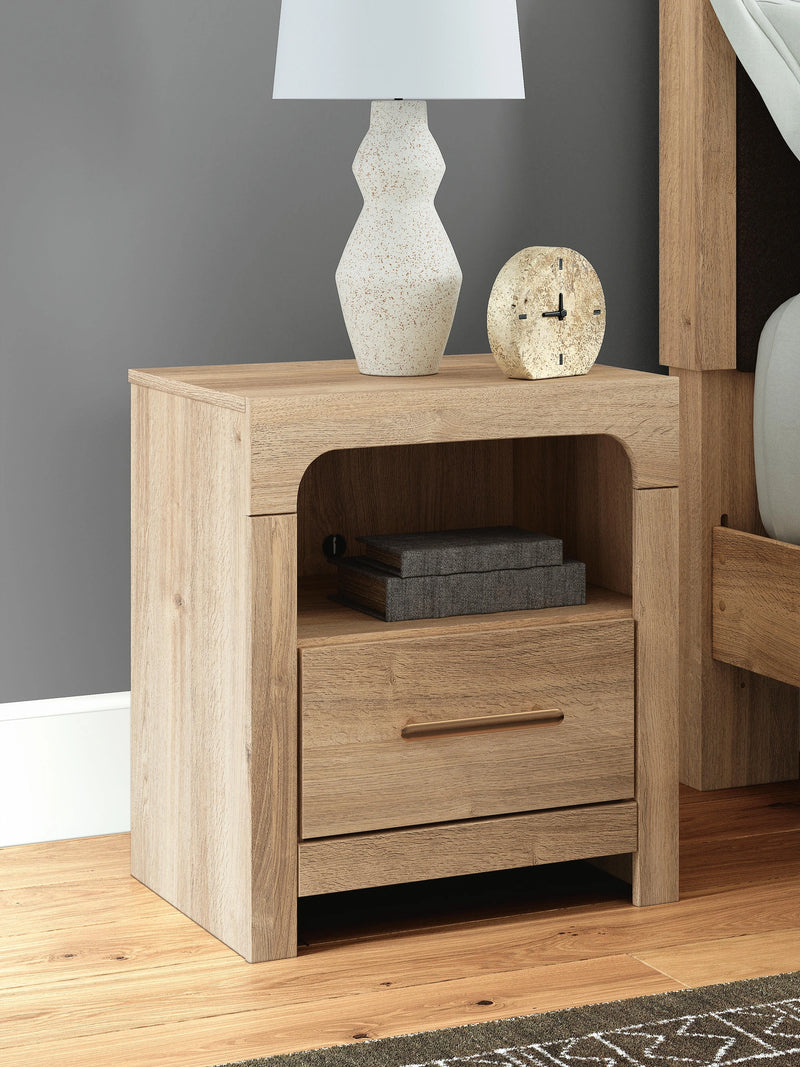 Kinlanni Bedroom Set