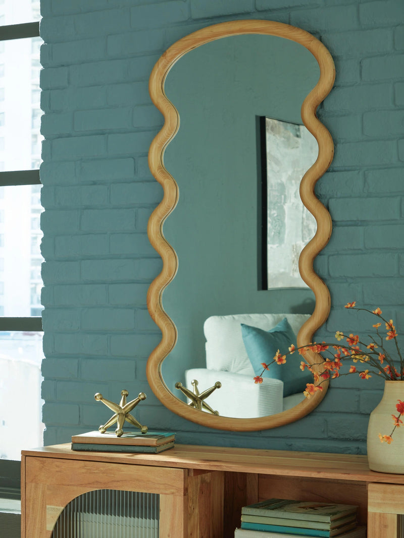 Serendis Accent Mirror